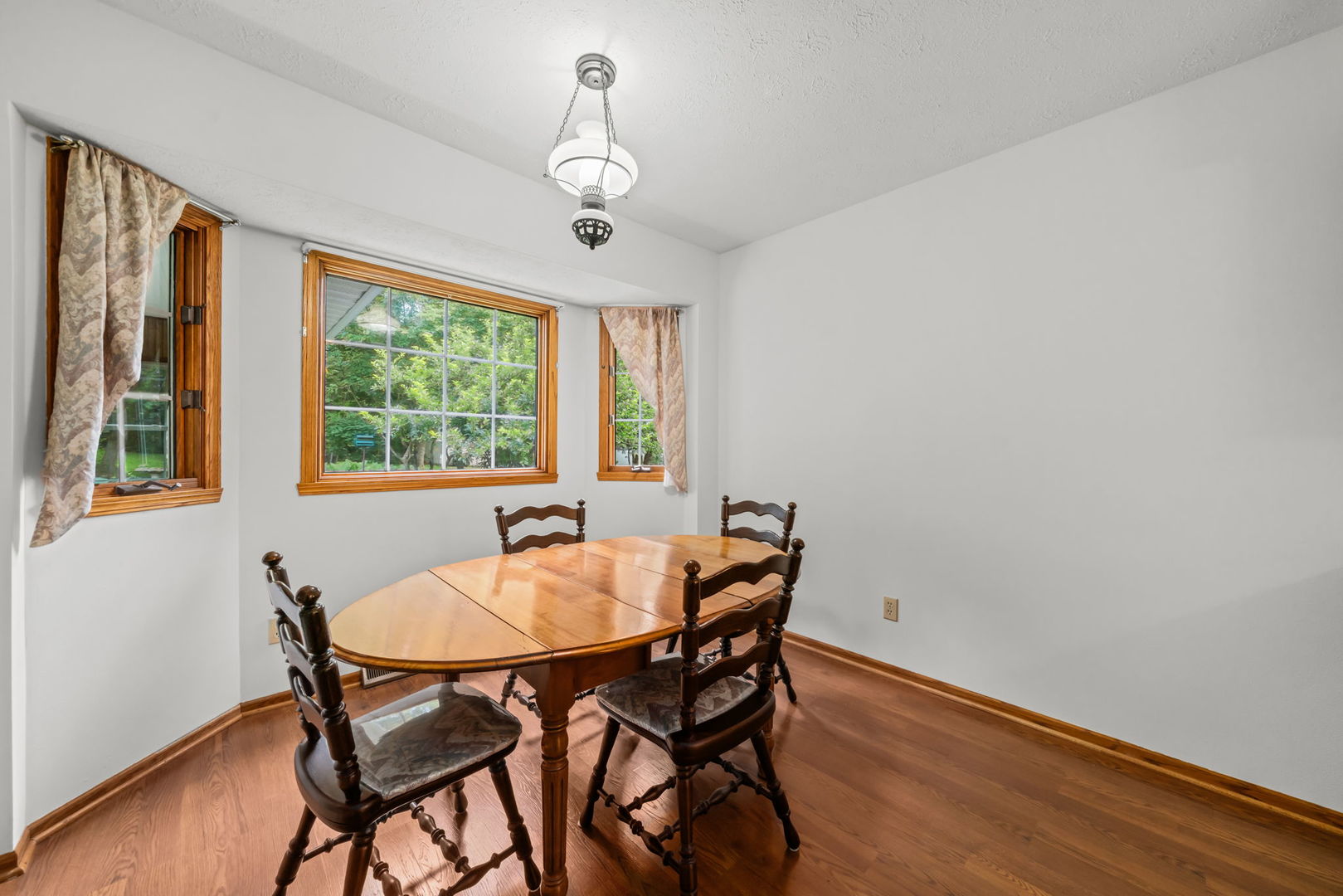 667 Westport Drive Property Photo 15