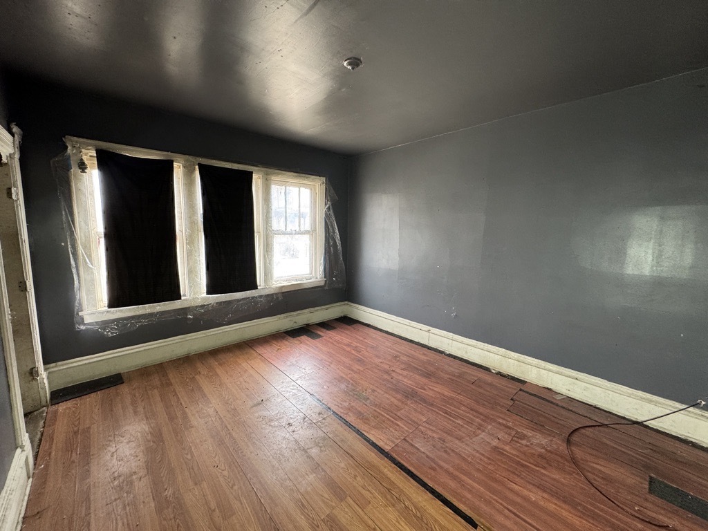 5556 S Princeton Avenue Property Photo 5