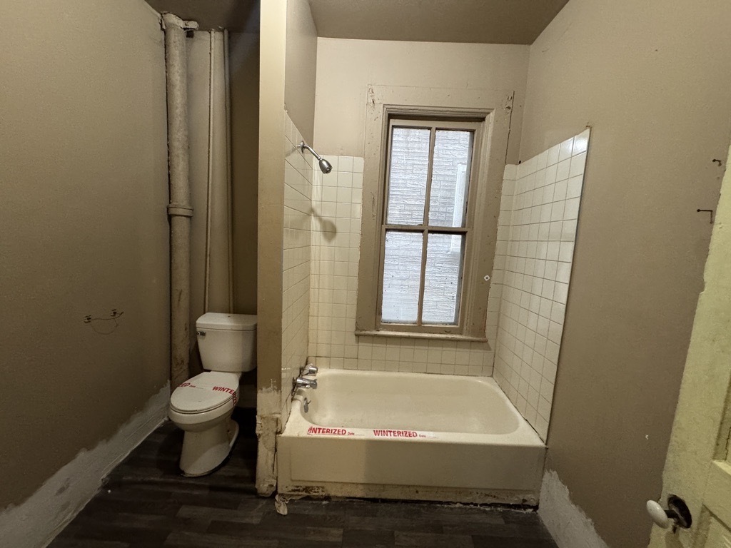 5556 S Princeton Avenue Property Photo 10