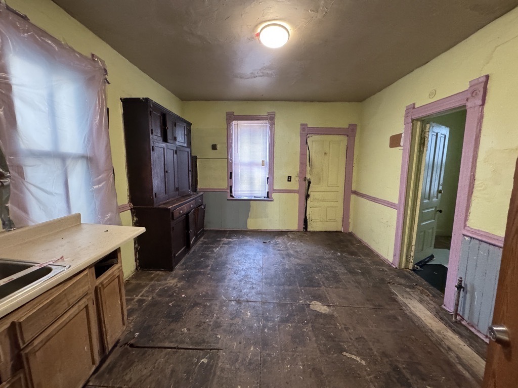 5556 S Princeton Avenue Property Photo 11
