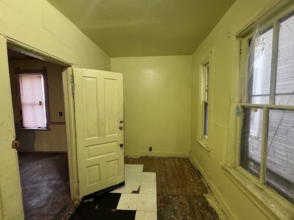 5556 S Princeton Avenue Property Photo 14