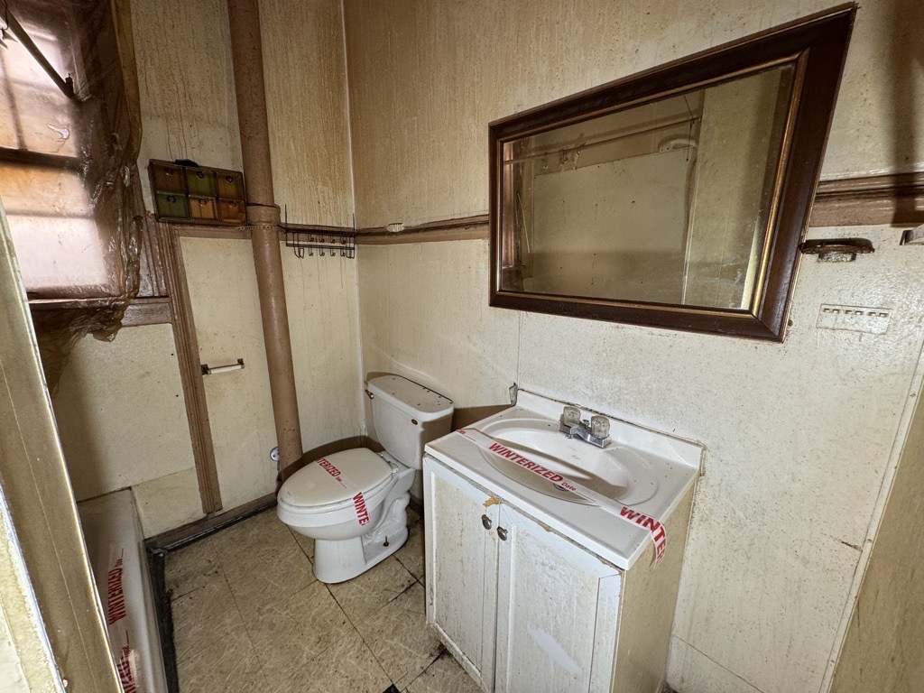5556 S Princeton Avenue Property Photo 20