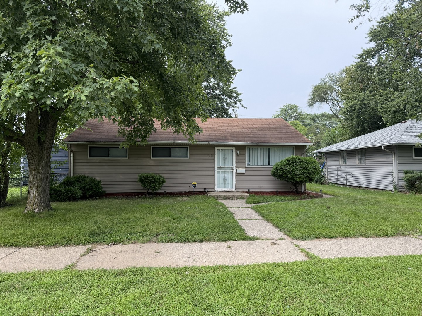 14631 Lincoln Avenue Property Photo 1