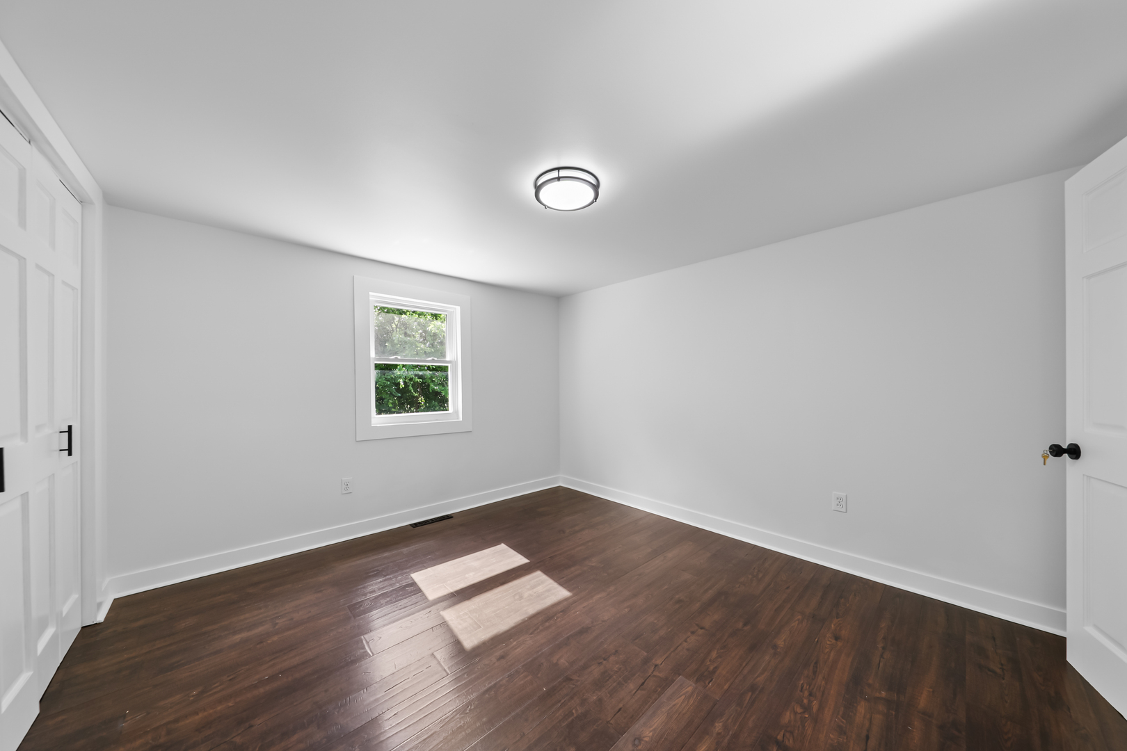 26004 Willow Lane Property Photo 5