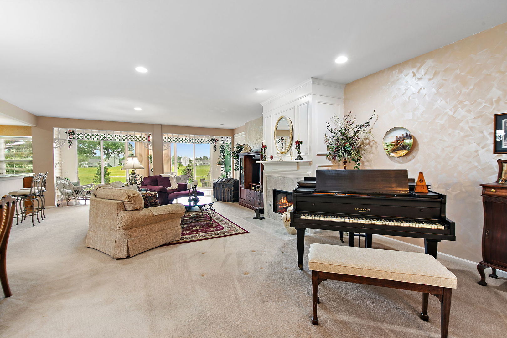 13048 Farm Hill Drive Property Photo 7