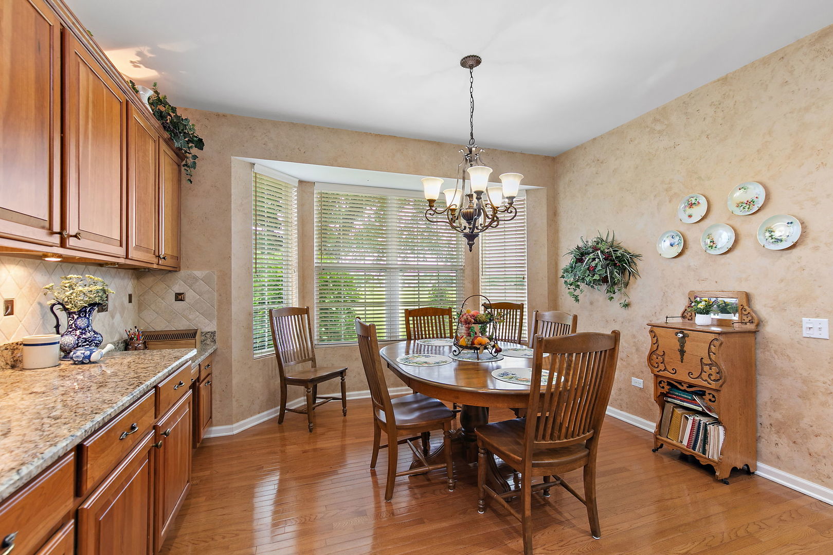 13048 Farm Hill Drive Property Photo 15