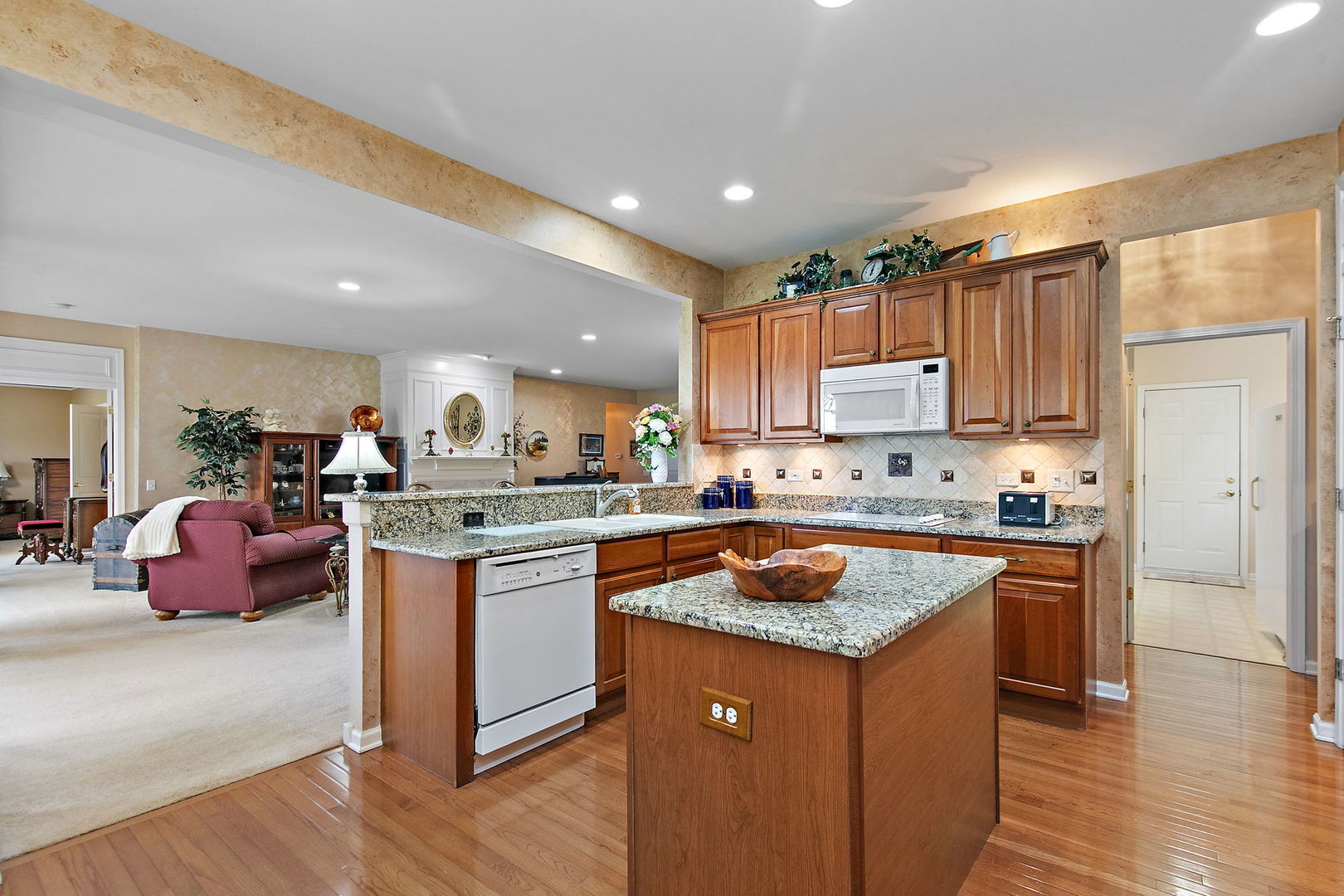 13048 Farm Hill Drive Property Photo 16