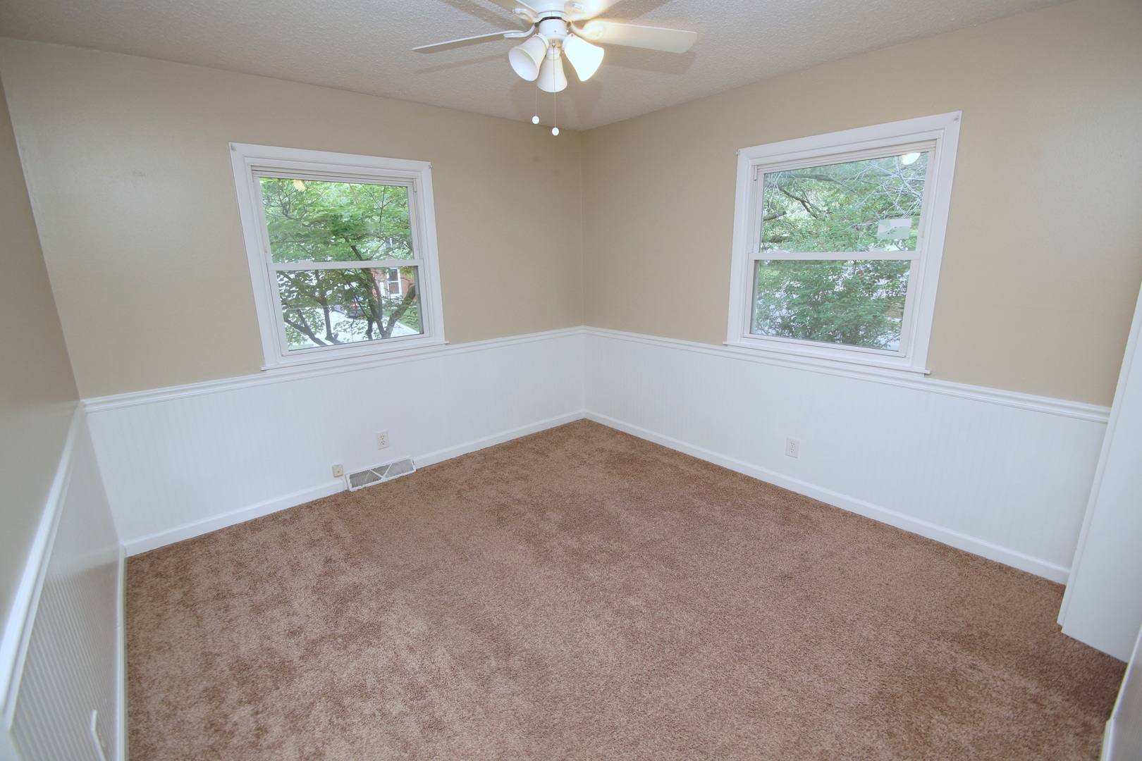 3406 Magnolia Court Property Photo 8