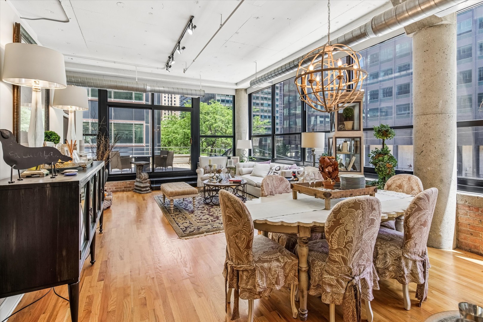 130 S Canal Street 215 Property Photo 4