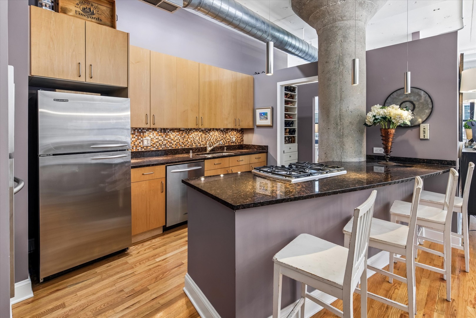 130 S Canal Street 215 Property Photo 8