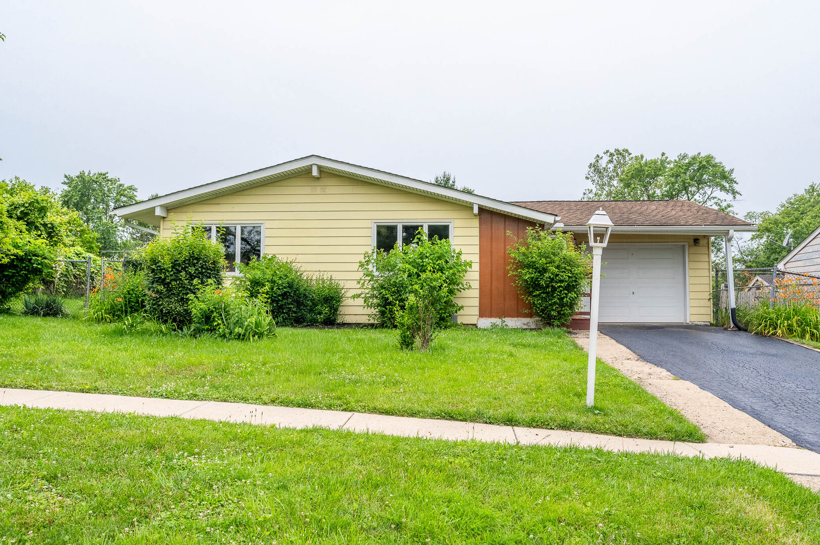307 Laurie Drive Property Photo 1