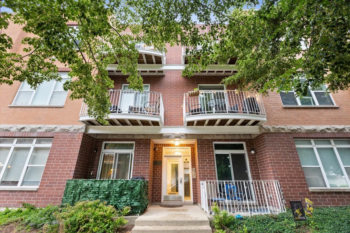 940 W Fry Street 3E Property Photo 1