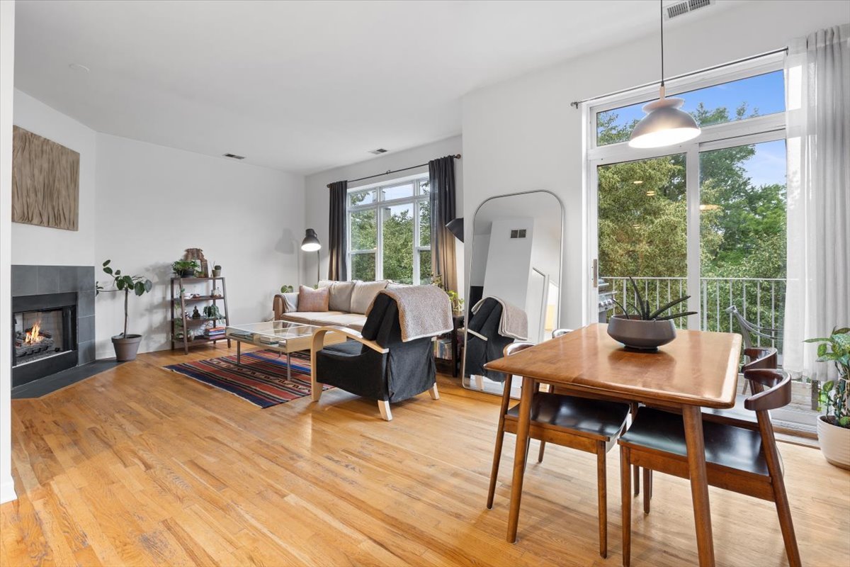940 W Fry Street 3e Property Photo 7
