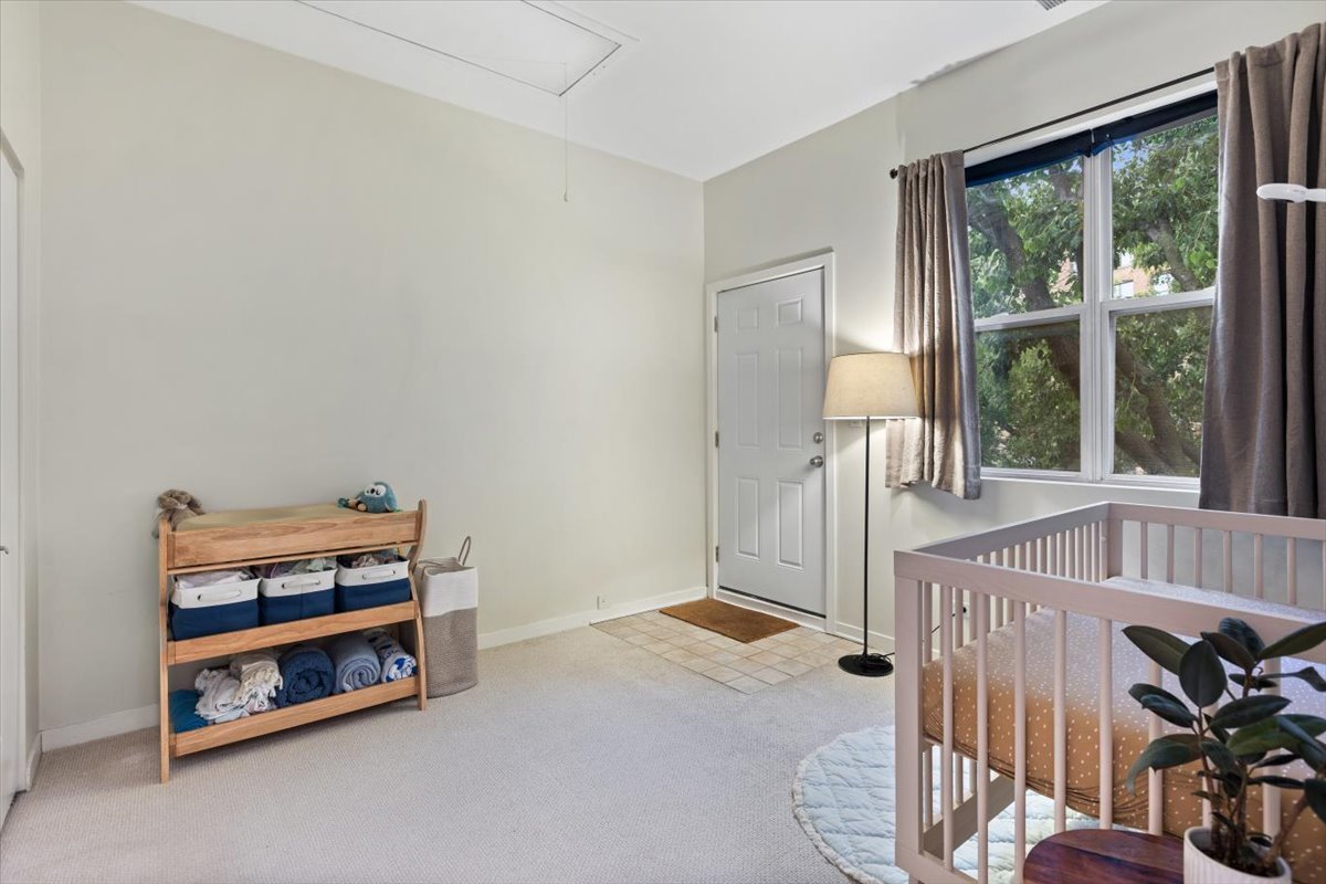 940 W Fry Street 3e Property Photo 14