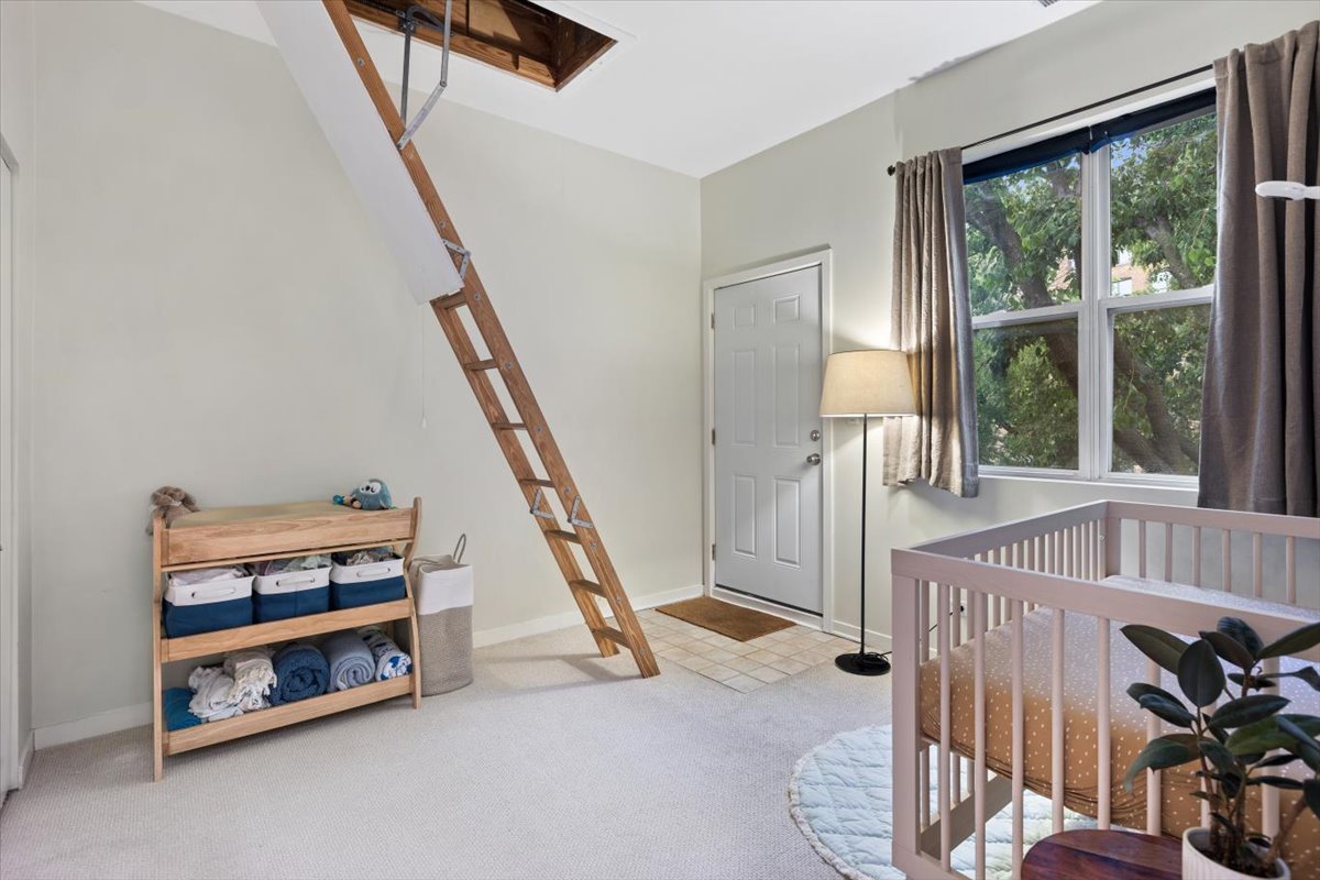 940 W Fry Street 3e Property Photo 15