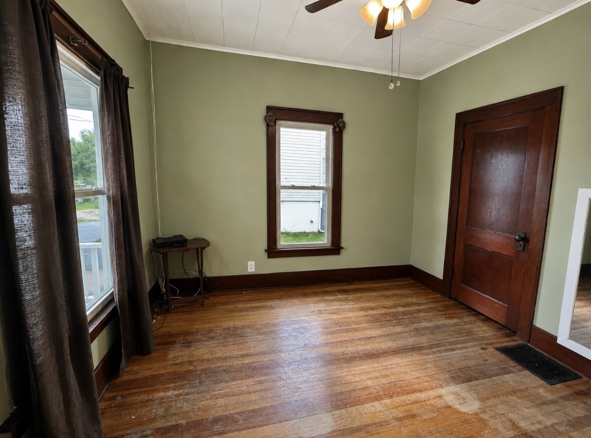 3218 Locust Street Property Photo 8