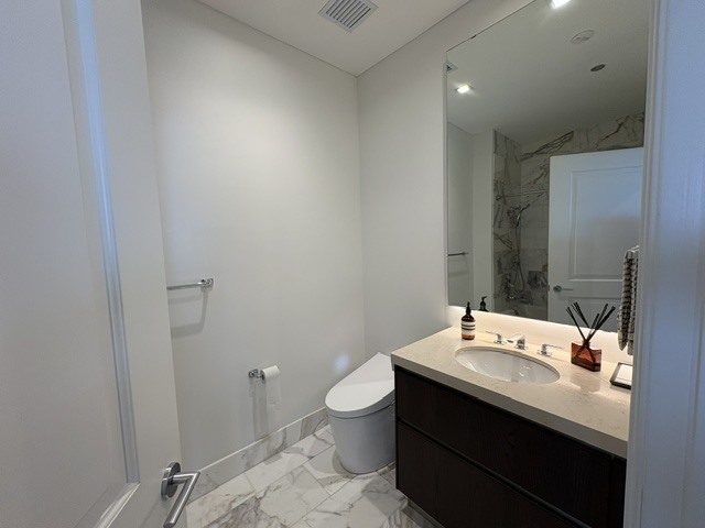 363 E Wacker Drive 6901 Property Photo 8