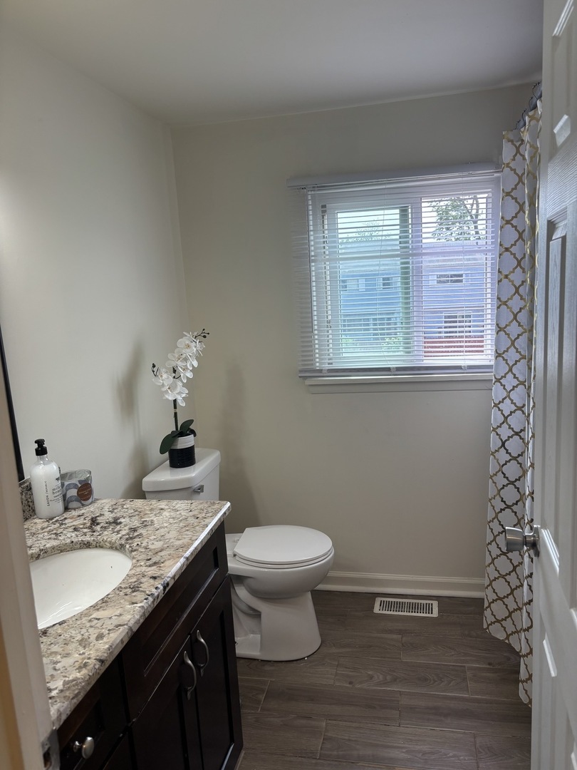 111 Greentree Court Property Photo 10