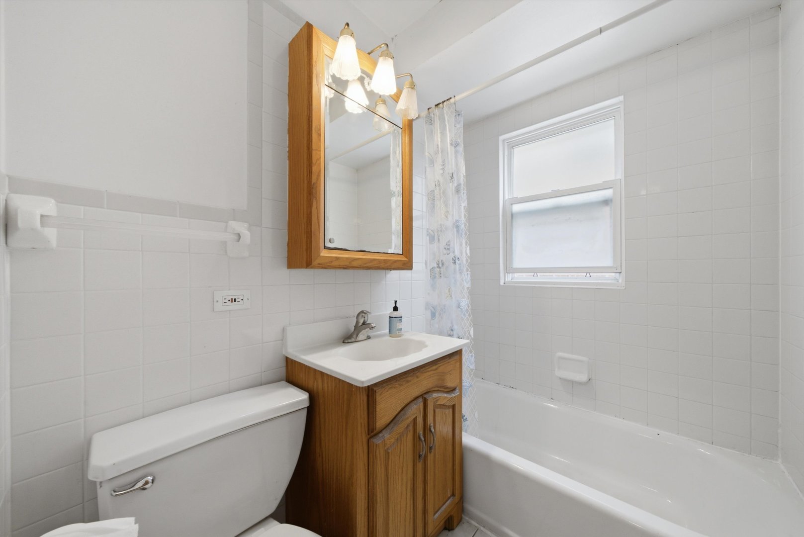 6525 W Belmont Avenue Property Photo 16