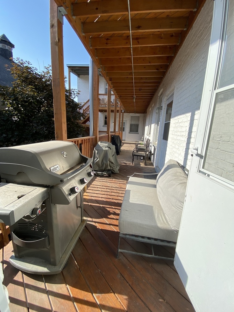 2778 N Kenmore Avenue 3 Property Photo 11