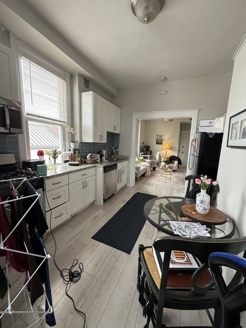 1653 N Halsted Street 3r Property Photo 7