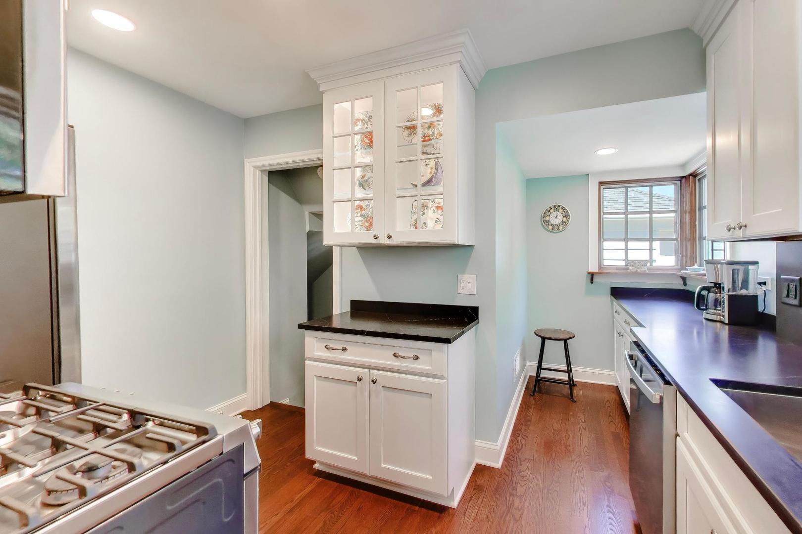 623 S Arlington Heights Road Property Photo 10
