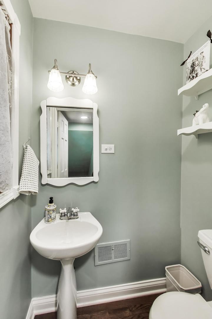 623 S Arlington Heights Road Property Photo 15