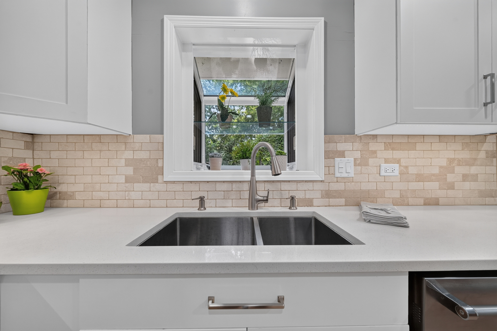 16 Falkirk Road Property Photo 14