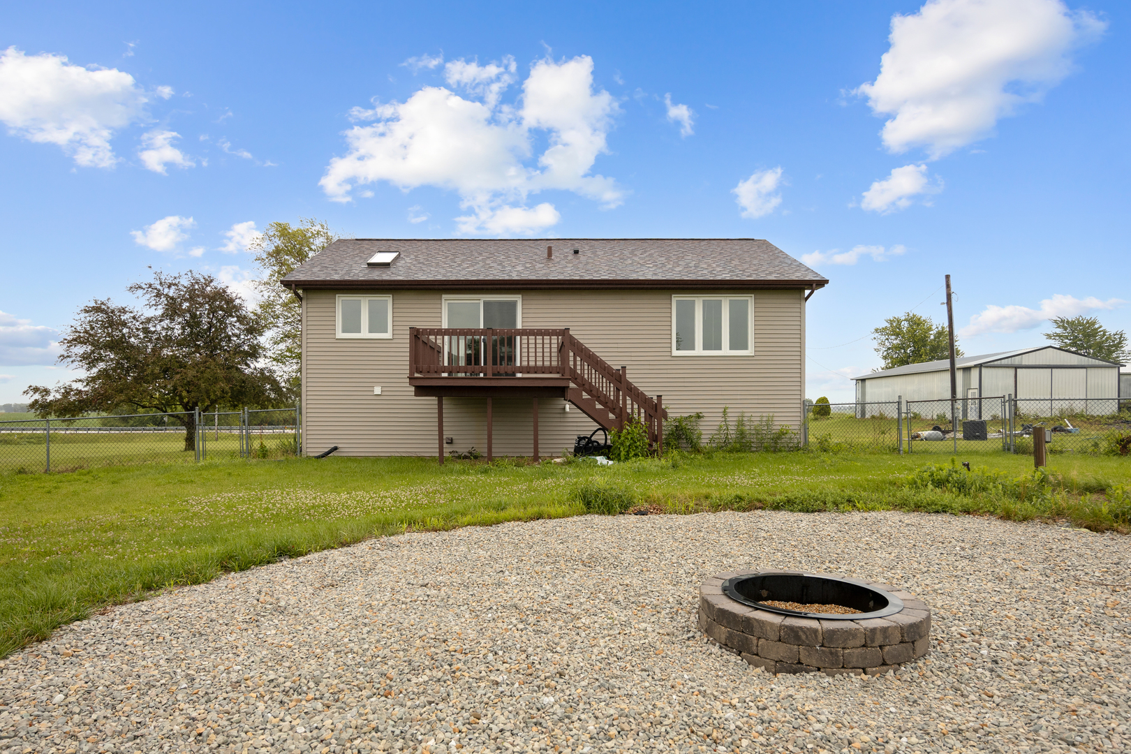 3765 N Il State Route 71 Property Photo 21