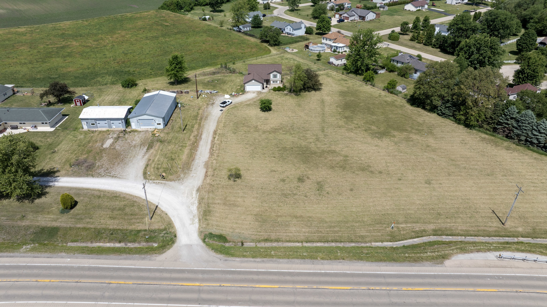 3765 N Il State Route 71 Property Photo 31