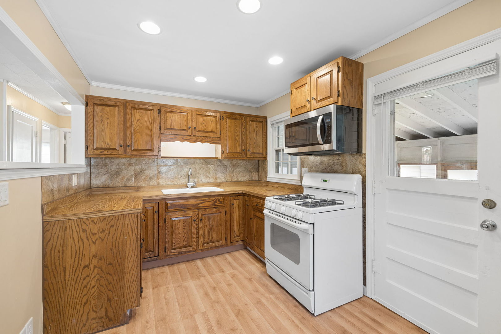 1106 Roosevelt Avenue Property Photo 6