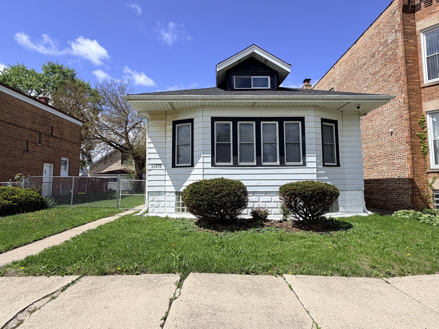 10010 S Emerald Avenue Property Photo