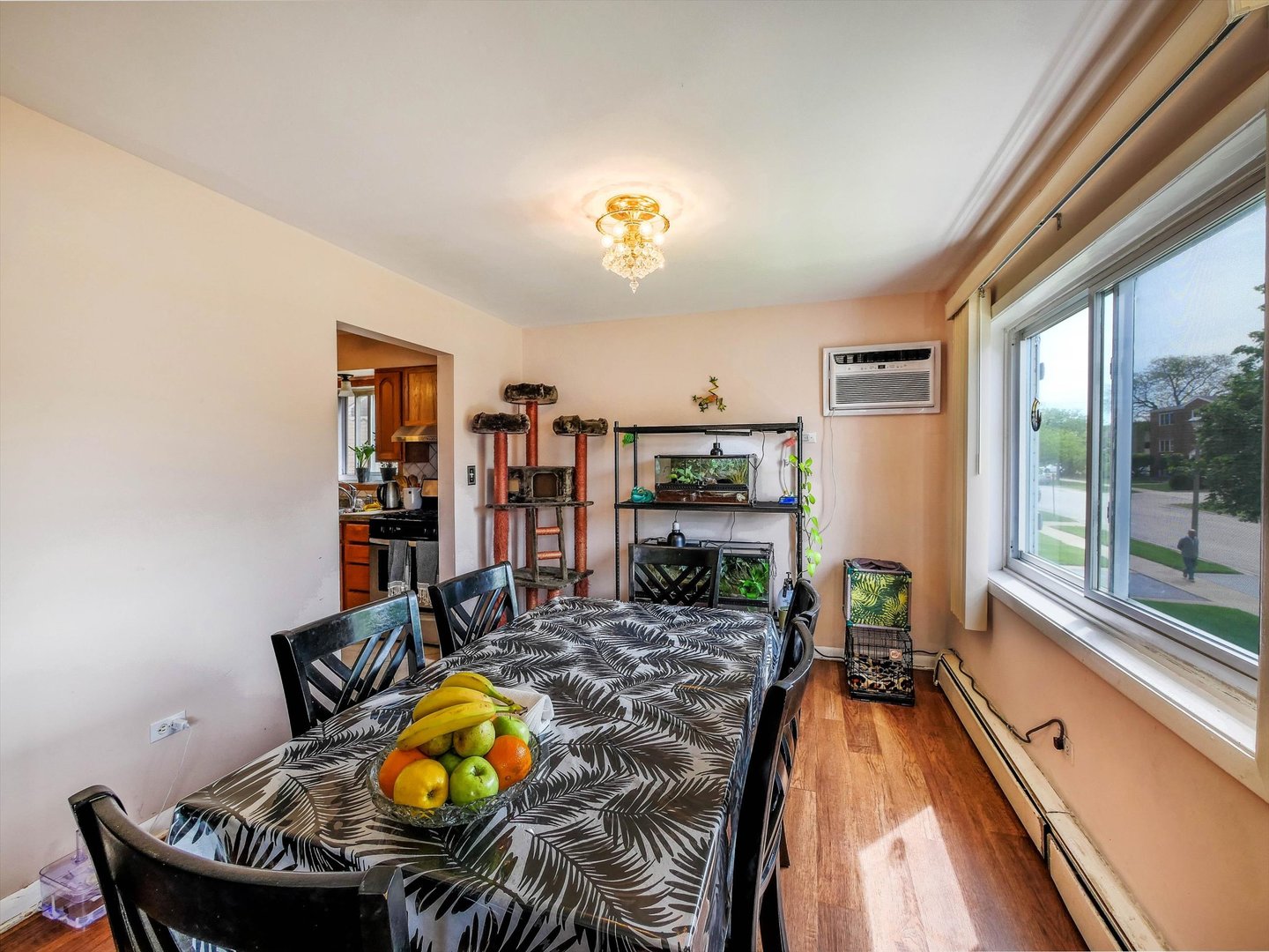 8430 W Oak Avenue Property Photo 10