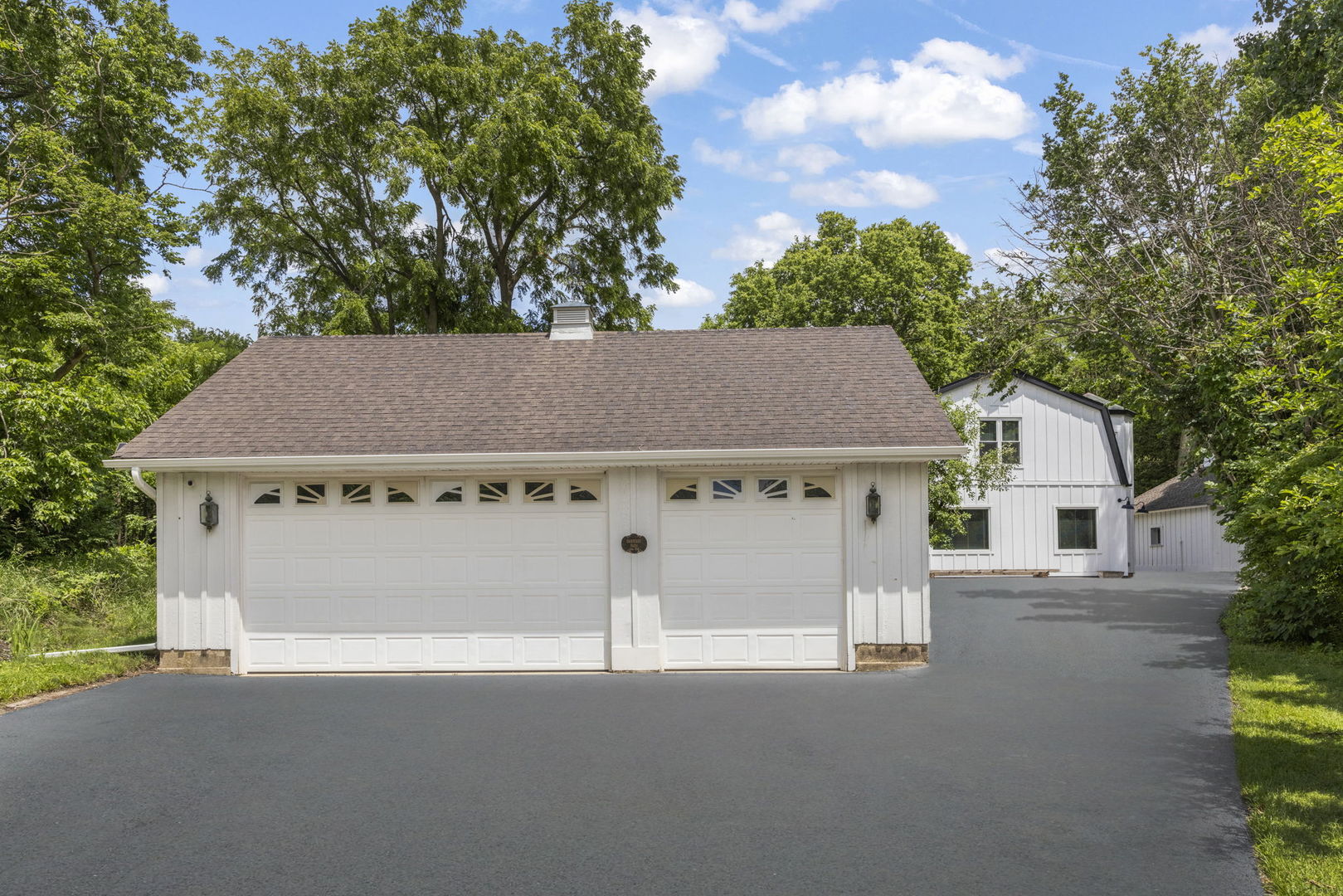 7479 Grove Road Property Photo 9