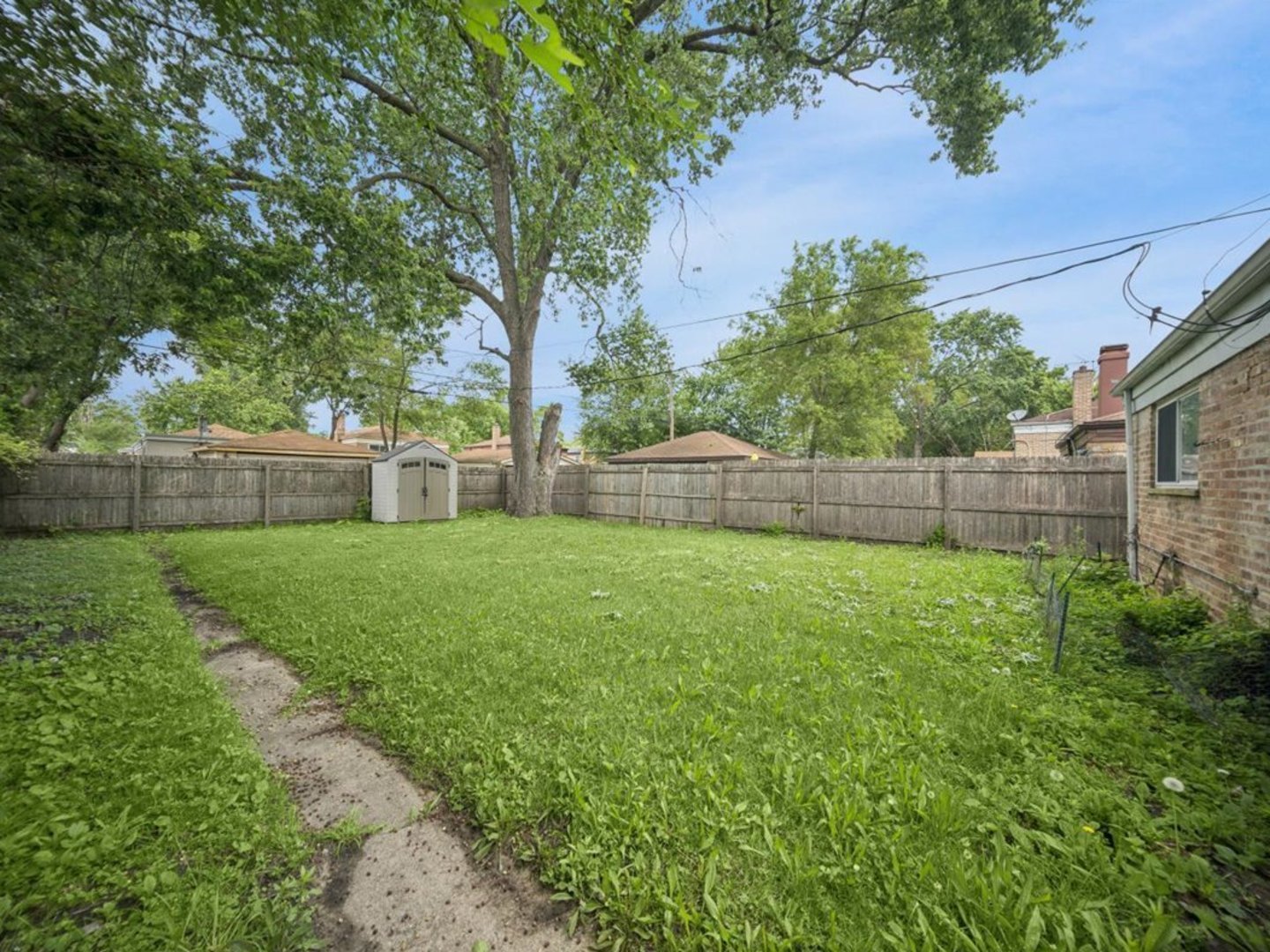 14628 Dante Avenue Property Photo 8