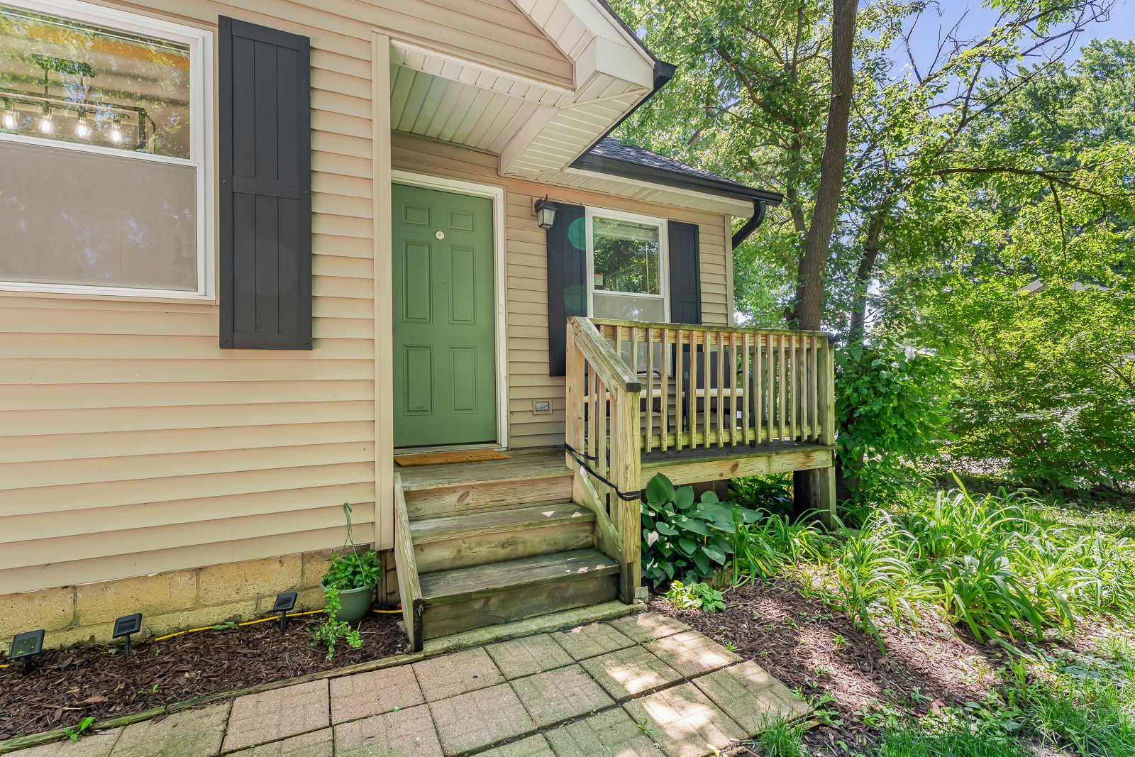 926 S Cedar Road Property Photo 3