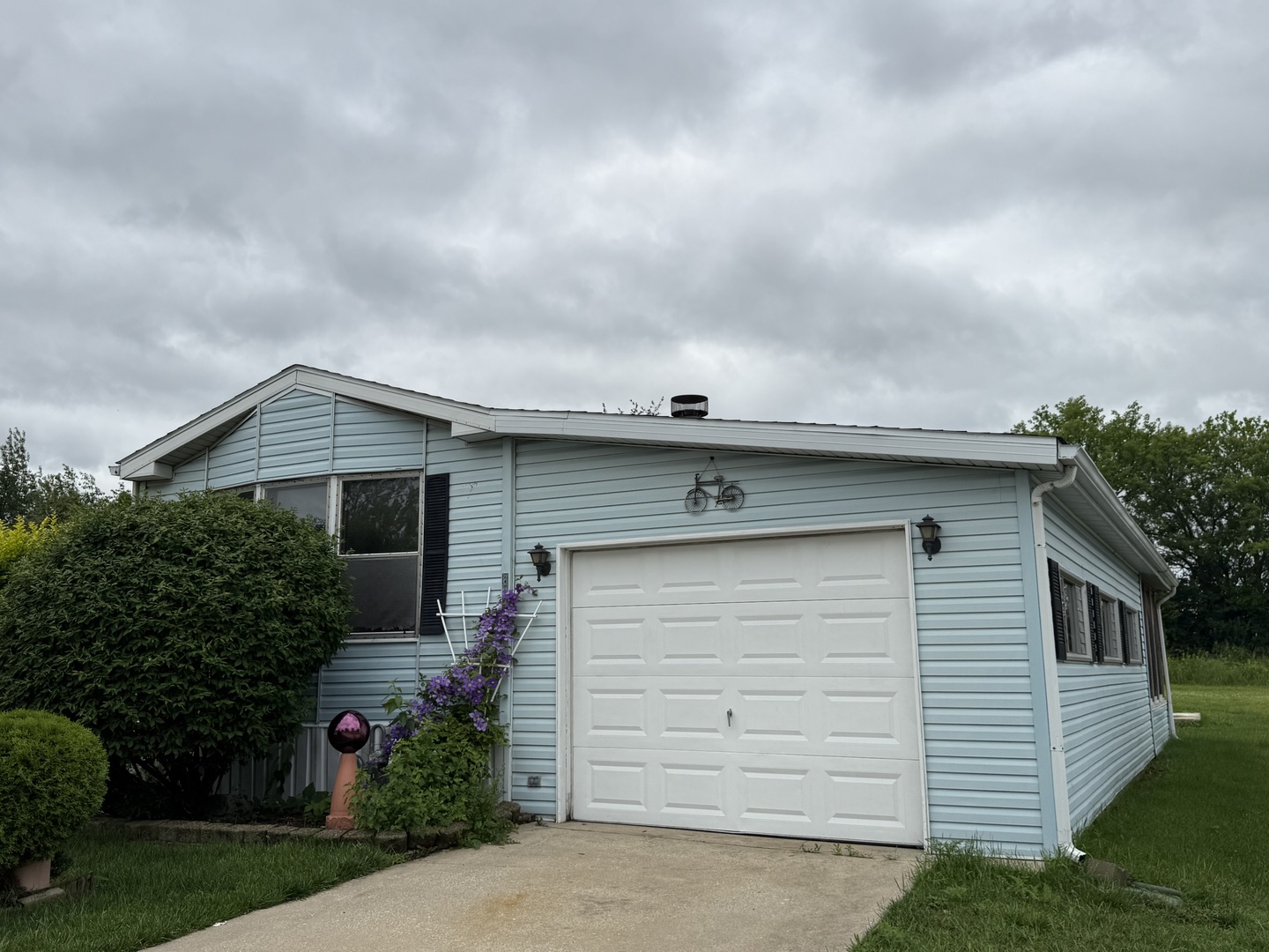 664 Huntsbridge Road Property Photo 1
