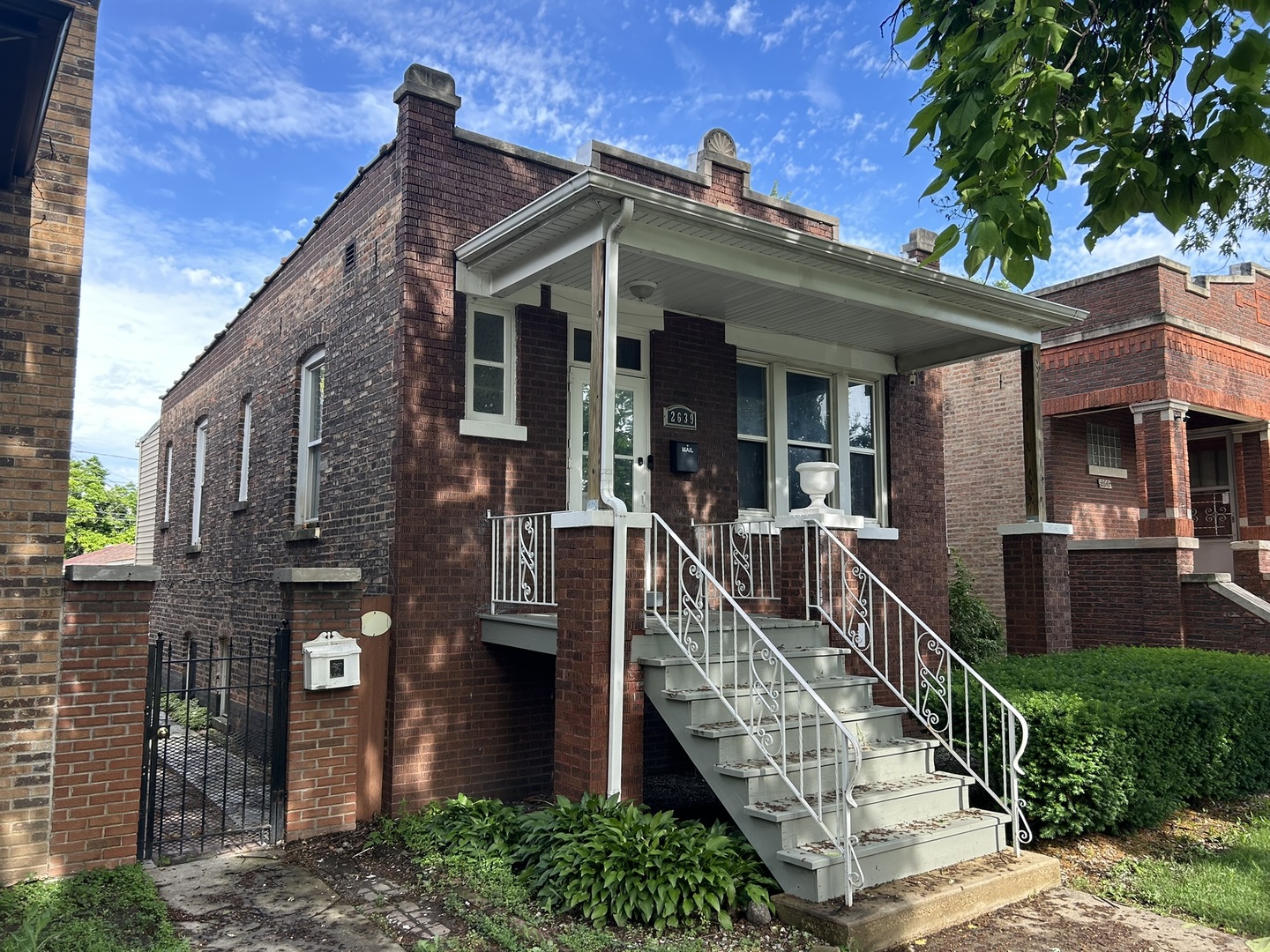 2639 Cuyler Avenue Property Photo 1