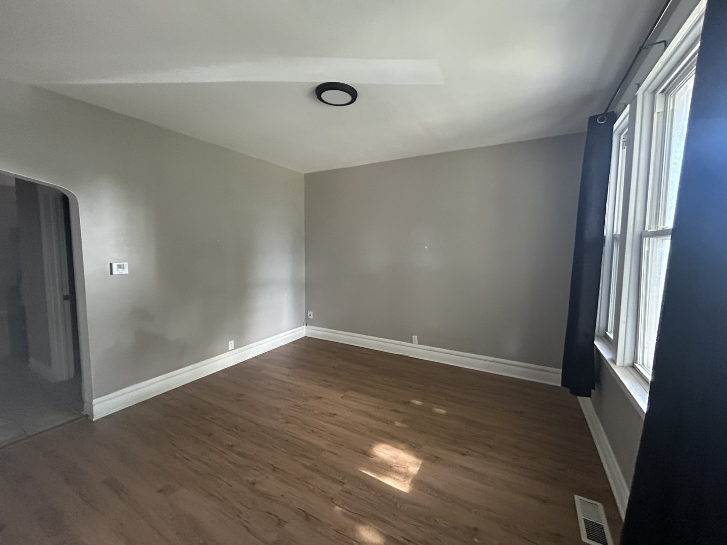 2639 Cuyler Avenue Property Photo 9