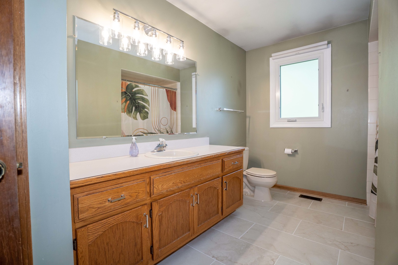 16409 Winding Creek Road Property Photo 10