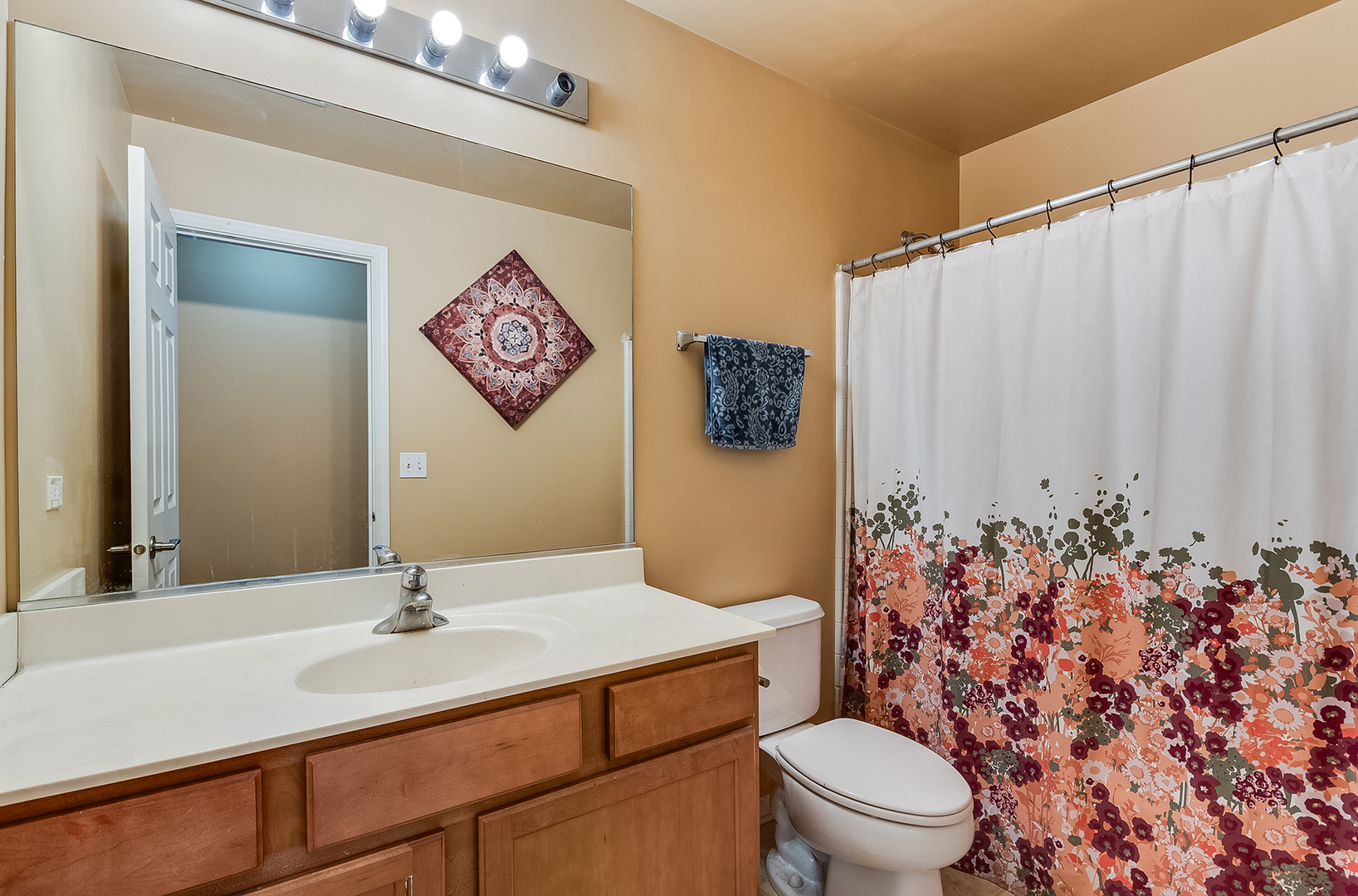 817 Summit Creek Drive Property Photo 16