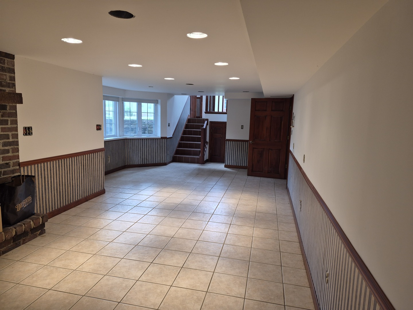 304 N Central Avenue Property Photo 25
