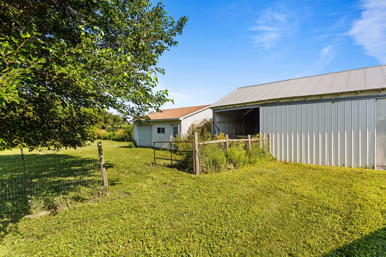 3511 N Rising Road Property Photo 7