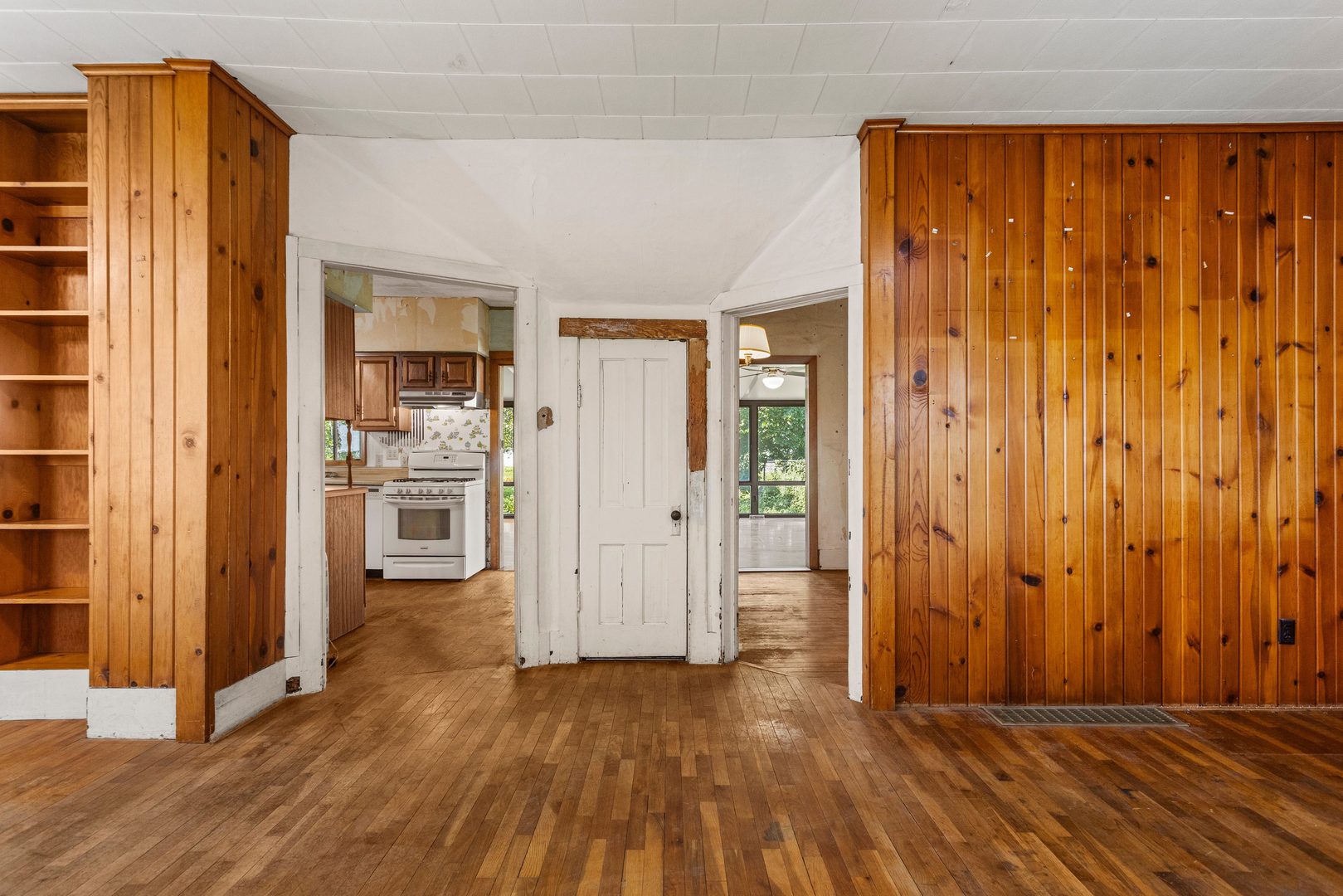 3511 N Rising Road Property Photo 14