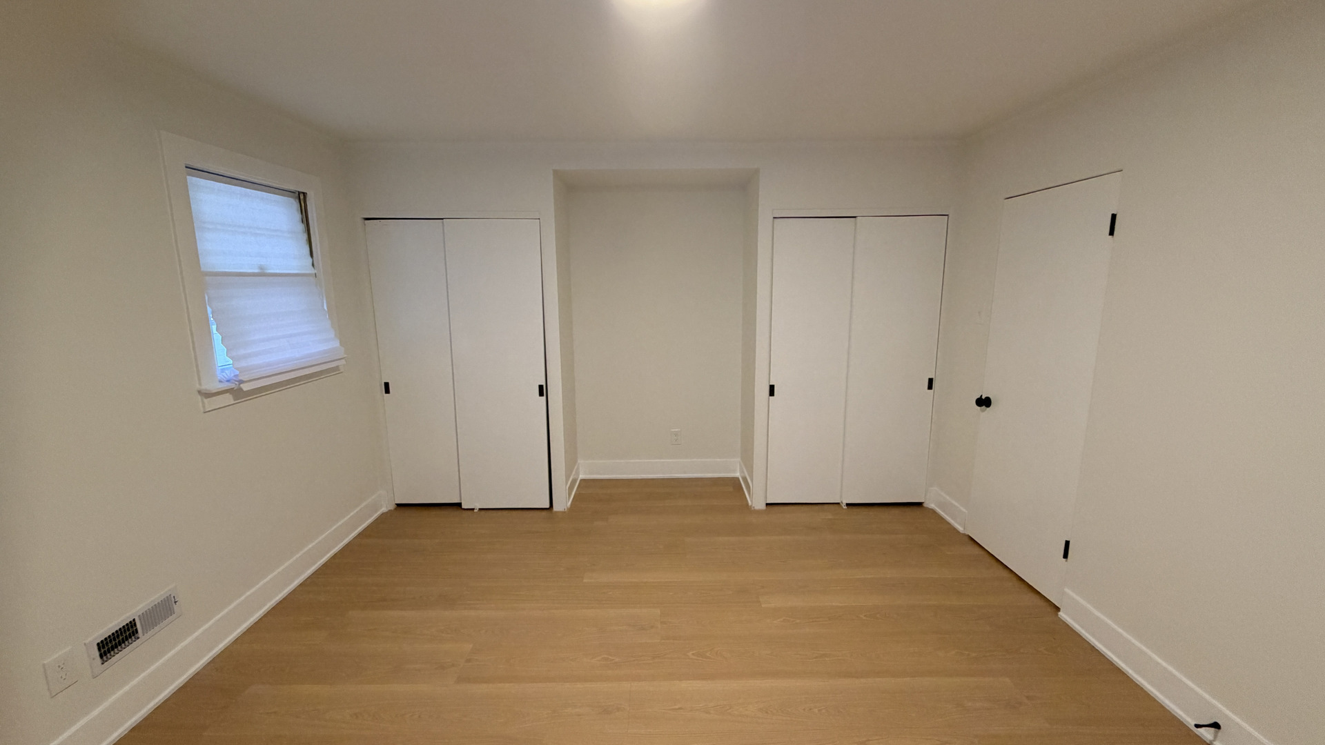 16067 School Street Property Photo 9