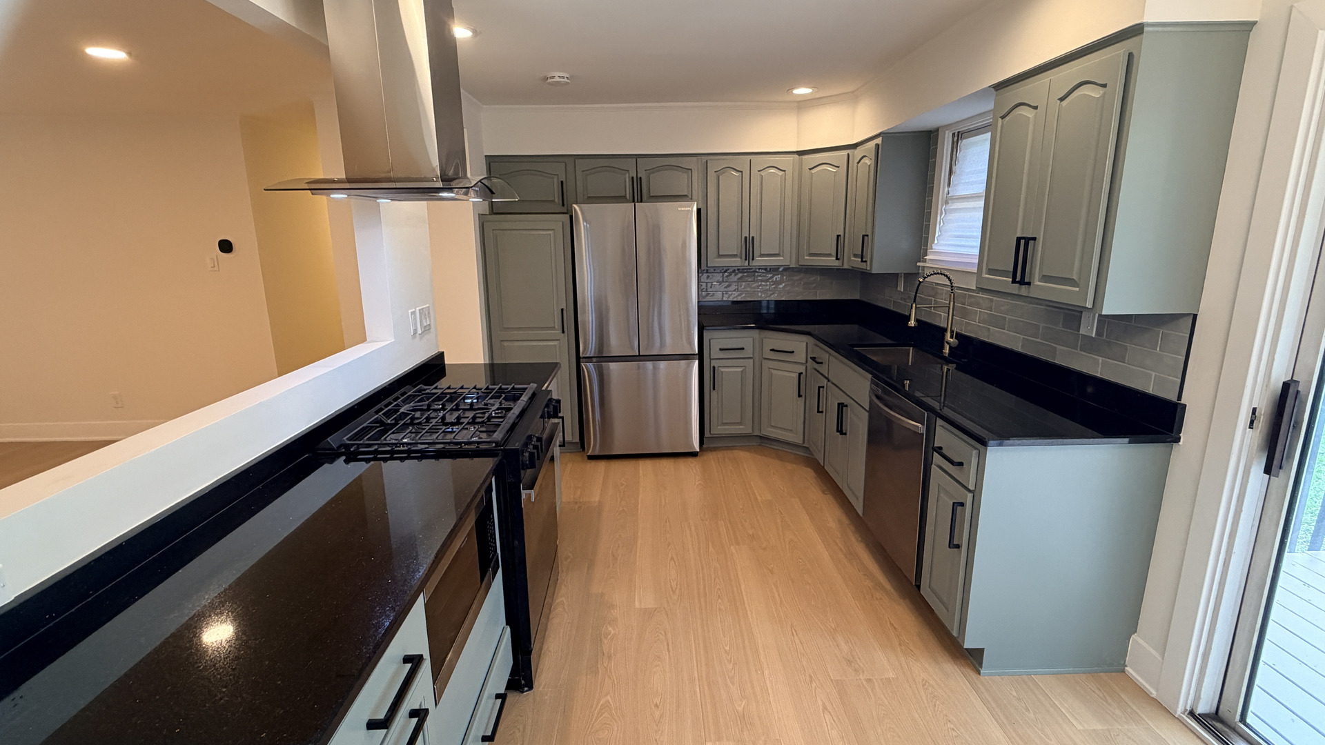 16067 School Street Property Photo 12