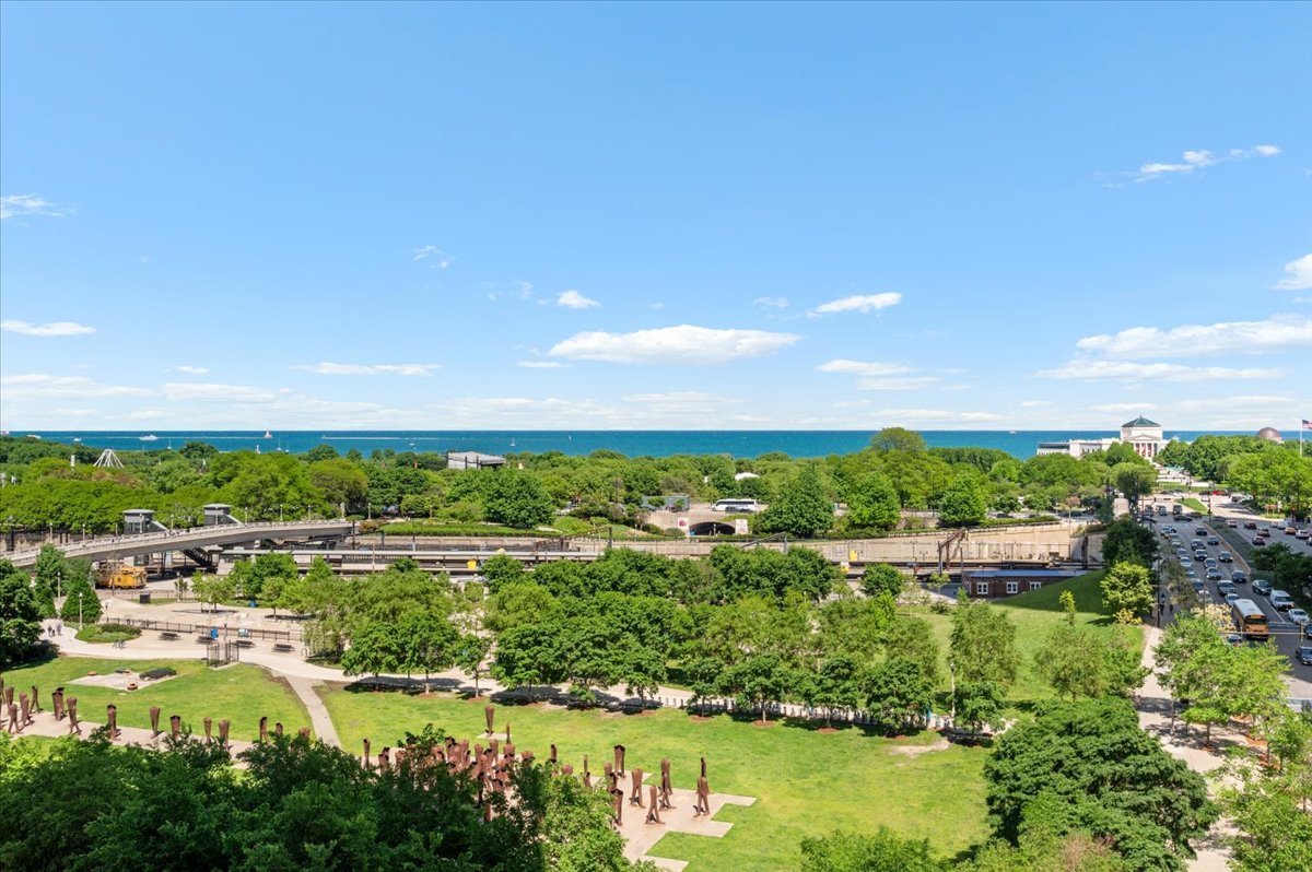 1160 S Michigan Avenue 1001 Property Photo 6