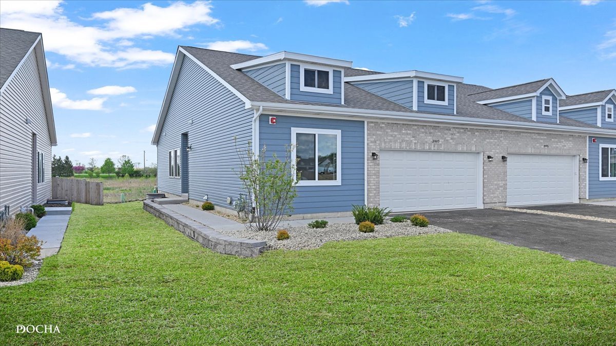 3993 Shoeger Drive Property Photo 1