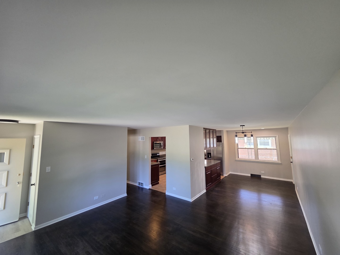 668 Lee Drive Property Photo 4