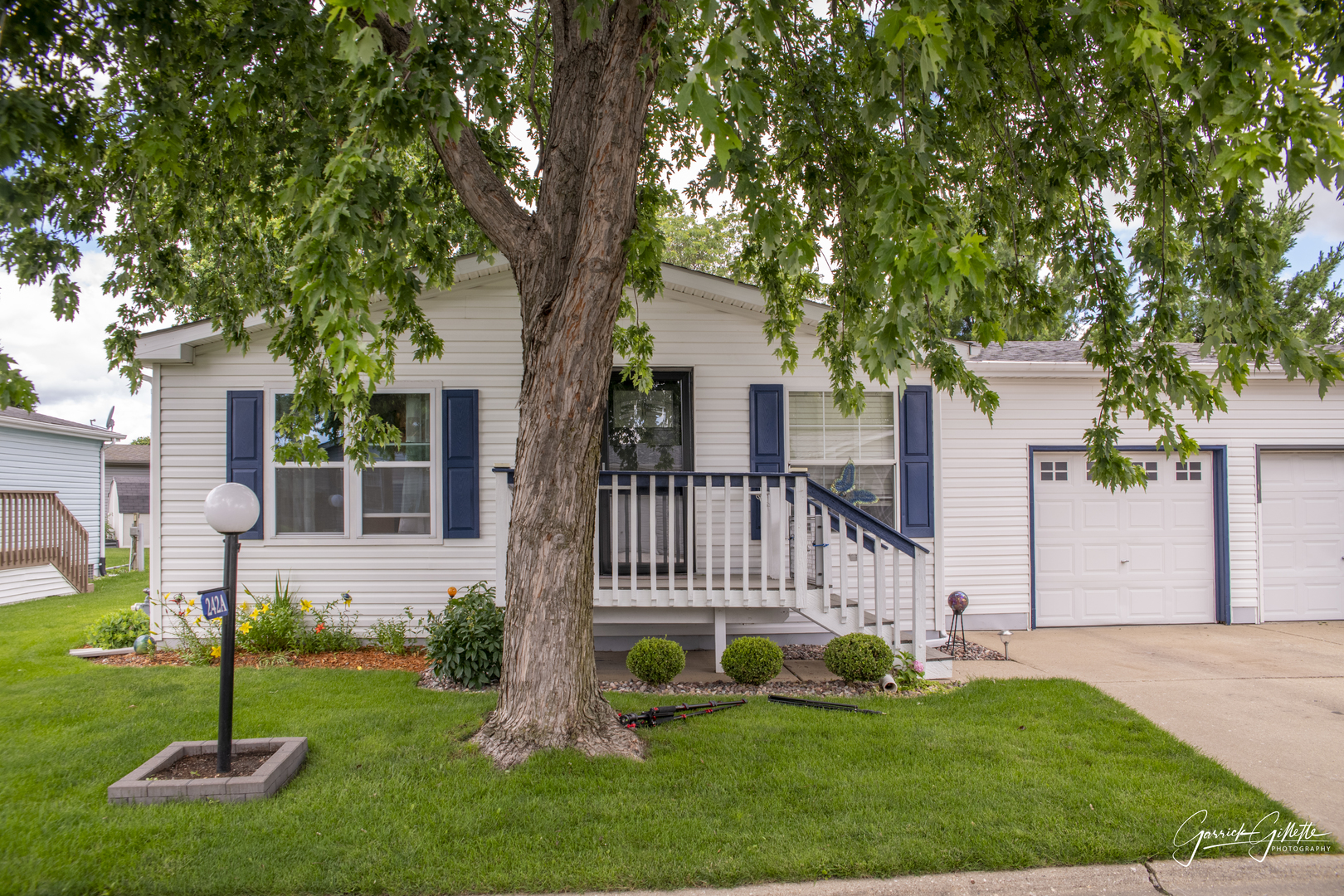 242A Meadowlark Lane Property Photo 1
